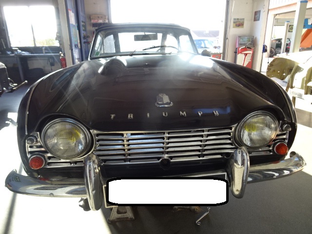 restauration voitures anglaises-TR4